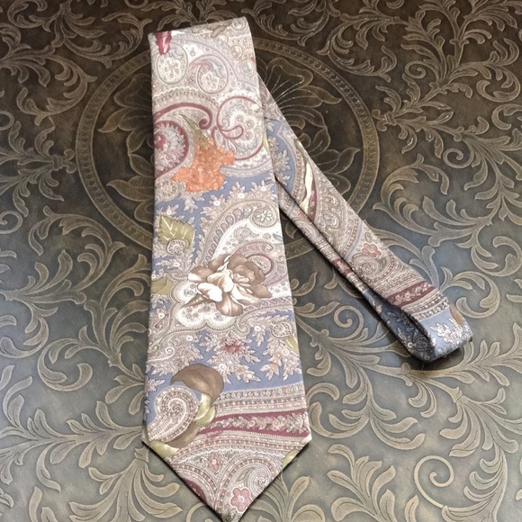 Vintage Bill Blass Floral and Paisley Tie - Picture 2 of 9